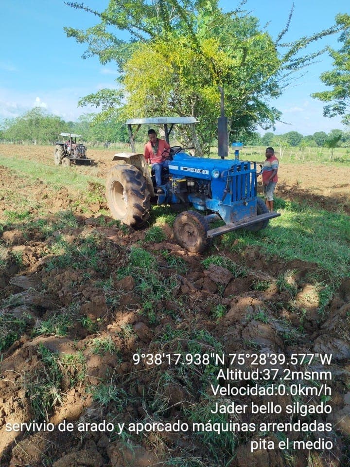 SERVICIO A TODO COSTO DEL ALQUILER DE TRACTORES PARA APOYAR Y FORTALECER LABORES AGRICOLAS, EN EL MARCO DEL PROYECTO DE ASISTENCIA TECNICA AGROPECUARIA A LOS PEQUEÑOS Y MEDIANOS PRODUCTORES DEL MUNICIPIO DE SANTIAGO DE TOLÚ.